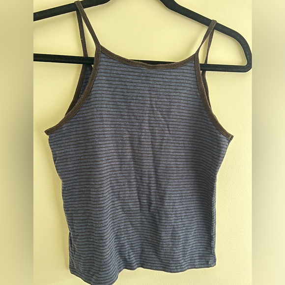 Striped Cropped Fitted Tank - Picture 5 of 5